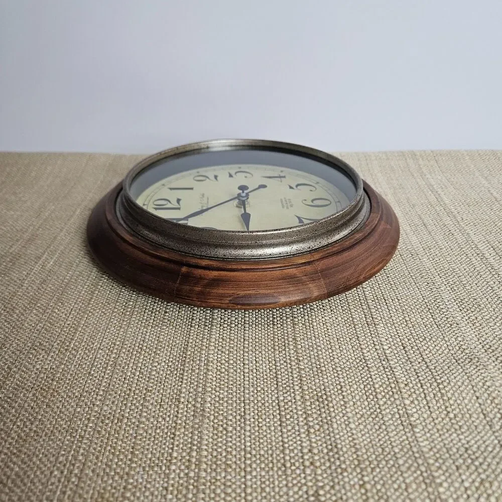 Round Wall Clock 10